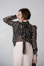 Load image into Gallery viewer, SECOND FEMALE DROP SHIRT BLACK