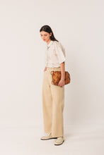 Load image into Gallery viewer, INDI & COLD MAGNOLIA TOP KHAKI