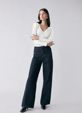 Load image into Gallery viewer, ESMAEE EXILE LACE TOP IVORY