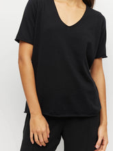 Load image into Gallery viewer, JHL BY JULIETTE HOGAN V NECK CASHMERE TEE BLACK