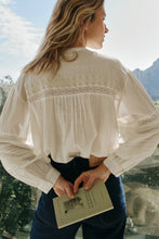 Load image into Gallery viewer, INDI & COLD SAGE TOP BLANCO