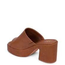 Load image into Gallery viewer, KATHRYN WILSON ROMAN MULE TAN CALF