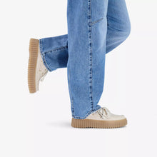 Load image into Gallery viewer, CLARKS TORHILL BOAT CREAM NUBUCK