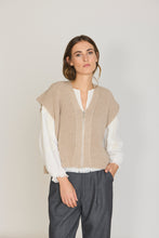 Load image into Gallery viewer, INDI & COLD YARROW TOP BLANCO