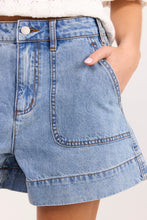 Load image into Gallery viewer, IVY + JACK KINDLY MID BLUE POCKET FRONT DENIM SHORTS