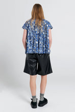 Load image into Gallery viewer, KAREN WALKER FURROW SLEEVELESS SHIRT BLUE MULTI
