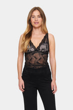 Load image into Gallery viewer, SAINT TROPEZ DAISY SINGLET BLACK