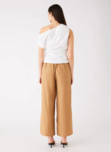 Load image into Gallery viewer, ESMAEE FUSE TOP WHITE