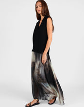 Load image into Gallery viewer, STORM SANDSTROM PRINT MAXI SKIRT