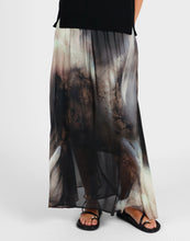 Load image into Gallery viewer, STORM SANDSTROM PRINT MAXI SKIRT