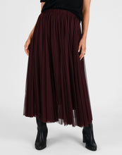 Load image into Gallery viewer, STORM MESH GODET SKIRT RAISIN