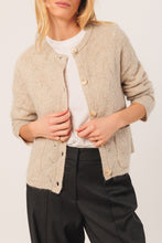 Load image into Gallery viewer, INDI & COLD DAISY CARDI CRUDO