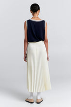 Load image into Gallery viewer, KAREN WALKER SUNRAY PLEATED SKIRT CREAM