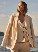 Load image into Gallery viewer, ESMAEE ECHO BLAZER CREAM