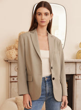 Load image into Gallery viewer, ESMAEE CHICAGO BLAZER LIGHT KHAKI