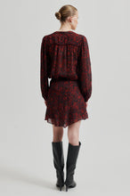 Load image into Gallery viewer, SECOND FEMALE SCRATCH SHIRT EMBOLDENED PRINT