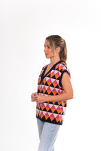 Load image into Gallery viewer, BRIDGE &amp; LORD TRIANGLE JACQUARD VEST
