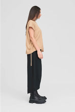 Load image into Gallery viewer, TAYLOR R TEE SAND
