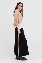 Load image into Gallery viewer, TAYLOR SUBMERGE SWEATER SAND