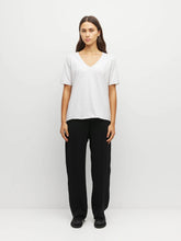 Load image into Gallery viewer, JHL BY JULIETTE HOGAN V NECK CASHMERE TEE WHITE