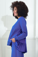 Load image into Gallery viewer, CURATE BY TRELISE COOPER PLEATS MEET TOP BLUE

