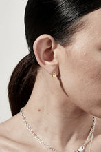 Load image into Gallery viewer, STOLEN GIRLFRIENDS CLUB MINI LOVE CHAIN EARRING GOLD