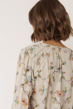 Load image into Gallery viewer, INDI & COLD NOA TOP BEIGE