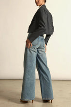 Load image into Gallery viewer, ZOE KRATZMANN AURA JEAN MID DENIM