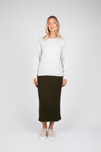 Load image into Gallery viewer, MARLOW MERINO CREW NECK KNIT IVORY
