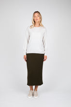 Load image into Gallery viewer, MARLOW MERINO CREW NECK KNIT IVORY