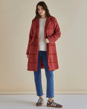 Load image into Gallery viewer, BETTY BASICS WANDA COAT ROUGE RED