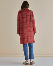 Load image into Gallery viewer, BETTY BASICS WANDA COAT ROUGE RED
