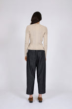 Load image into Gallery viewer, MARLOW BEAM BARREL PANT DARK WASH