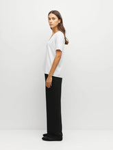 Load image into Gallery viewer, JHL BY JULIETTE HOGAN V NECK CASHMERE TEE WHITE