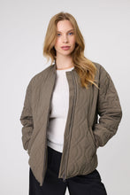 Load image into Gallery viewer, MARLOW COLORADO QUILTED JACKET SAGE
