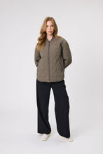 Load image into Gallery viewer, MARLOW COLORADO QUILTED JACKET SAGE