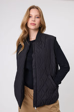 Load image into Gallery viewer, MARLOW COLORADO QUILTED VEST BLACK