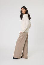 Load image into Gallery viewer, MARLOW COPENHAGEN CABLE KNIT CREW ECRU