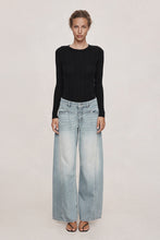 Load image into Gallery viewer, MARLE CROSS STITCH JEAN FADED BLUE