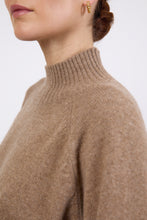 Load image into Gallery viewer, MARLOW CASHMERE FUNNEL NECK NUTMEG
