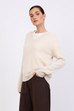 Load image into Gallery viewer, MARLOW CASHMERE V-NECK SHELL