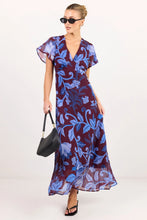 Load image into Gallery viewer, AMONG THE BRAVE CHARIOT BURGUNDY BLUE FLORAL FLUTTER SLEEVE MAXI DRESS