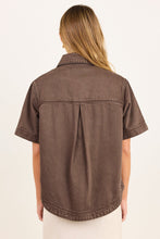 Load image into Gallery viewer, COMING SOON | STORIES BE TOLD CRUCIAL MOCHA DENIM SHORT SLEEVE SHACKET