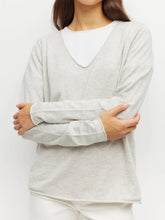 Load image into Gallery viewer, JHL BY JULIETTE HOGAN V-NECK LONG SLEEVE GREY MARLE