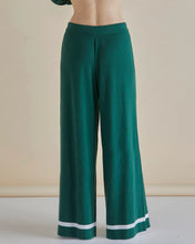Load image into Gallery viewer, BETTY BASICS DELPHINE KNIT PANT BASIL GREEN
