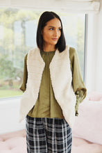 Load image into Gallery viewer, ET ALIA LOLA VEST OATMEAL