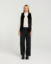 Load image into Gallery viewer, ET ALIA LOLA VEST BLACK