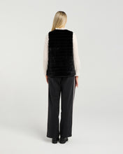 Load image into Gallery viewer, ET ALIA LOLA VEST BLACK