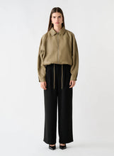 Load image into Gallery viewer, ESMAEE EXPRESSION BUBBLE JACKET KHAKI