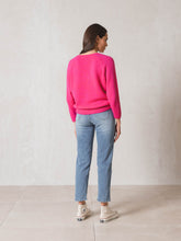 Load image into Gallery viewer, INDI &amp; COLD BETTY PULLOVER FUCSIA
